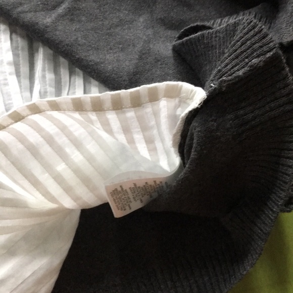 Michael Kors Cardigan inset cotton button down. - Picture 3 of 3